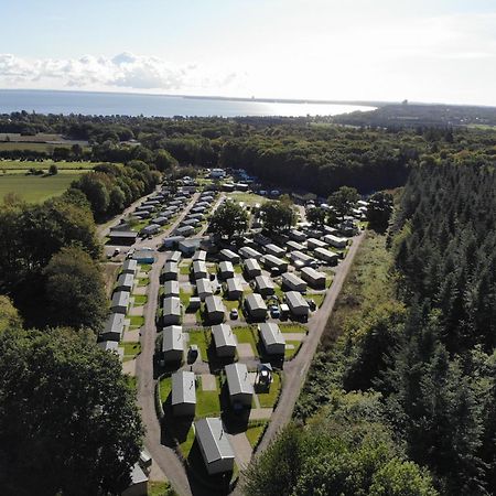 Ostseecamp Ferienhaus "Quartier 104" 沙博伊茨 外观 照片